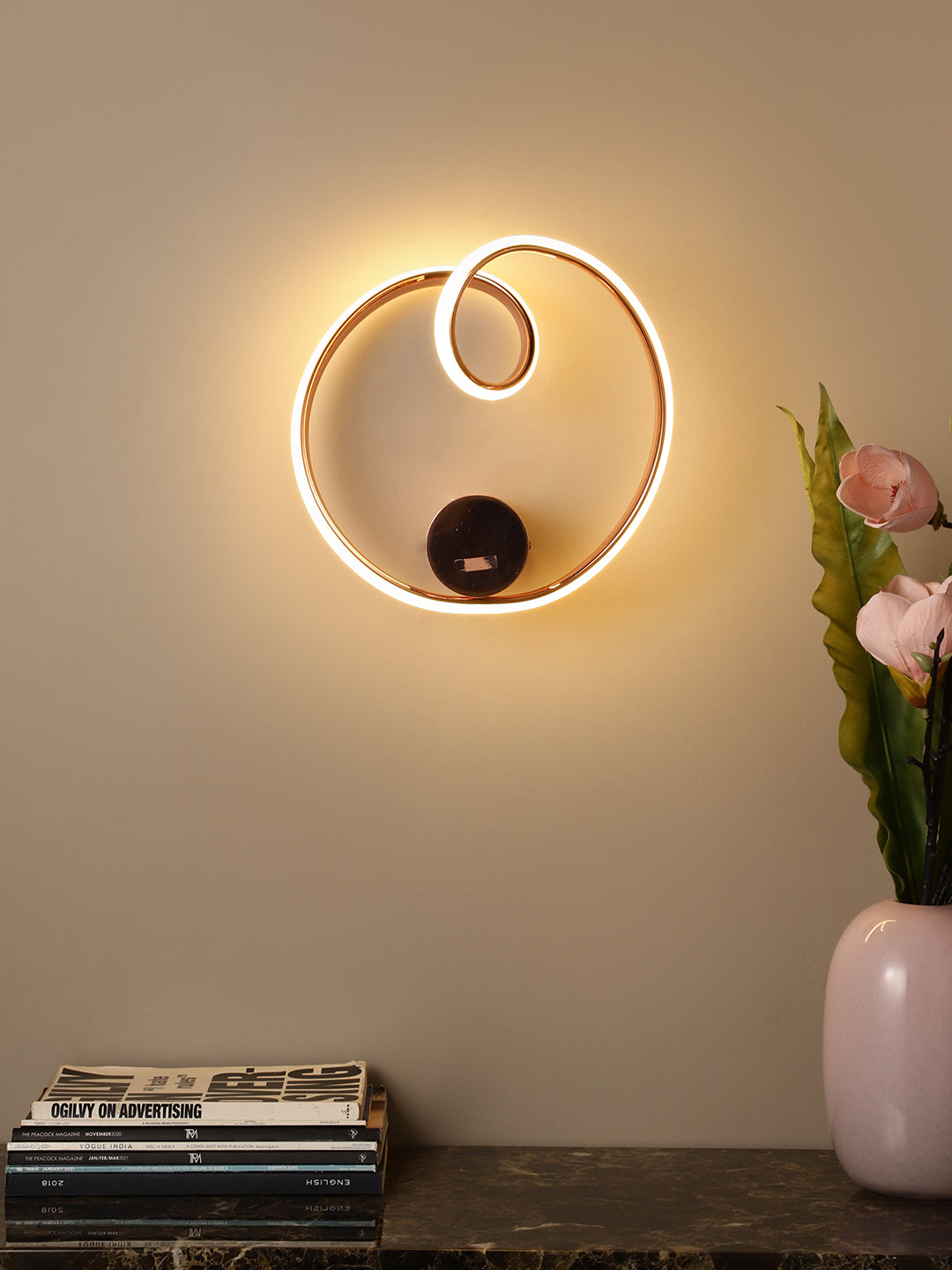 Chronos Wall Light